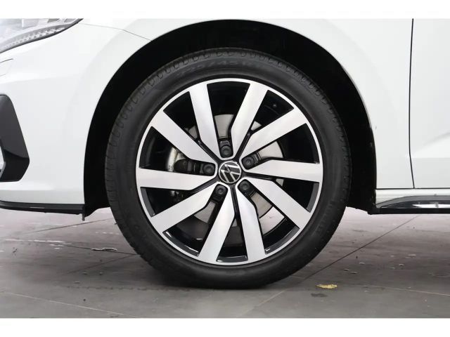 Volkswagen Touran 1.5 TSI DSG R-Line