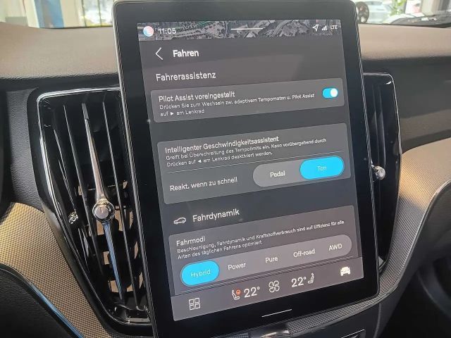 Volvo XC60 AWD Plus T8