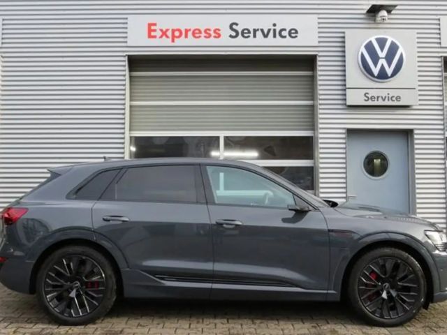 Audi Q8 e-tron 50 Quattro S-Line