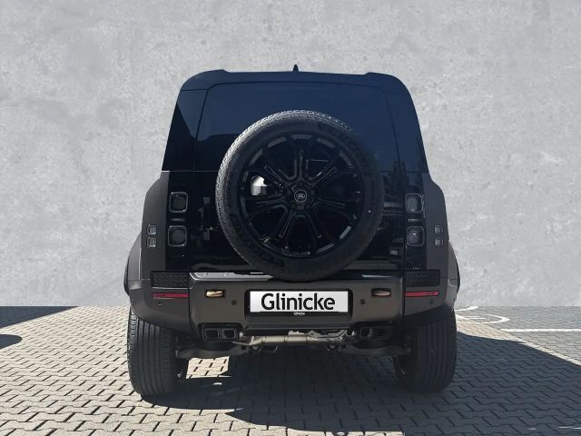 Land Rover Defender 110