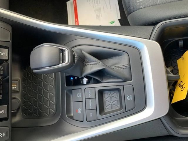 Toyota RAV4 4x2 Hybride Team D