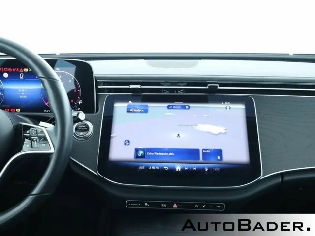 Mercedes-Benz E 220 AVANTGARDE E 220 d Estate