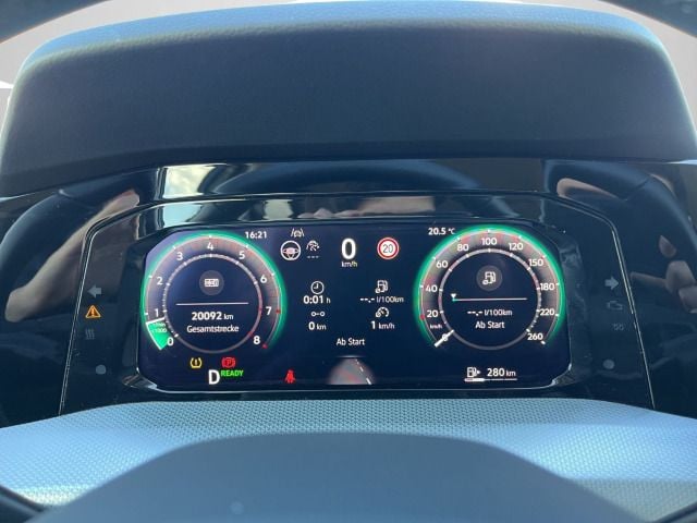 Volkswagen Golf 1.5 eTSI DSG Golf VIII