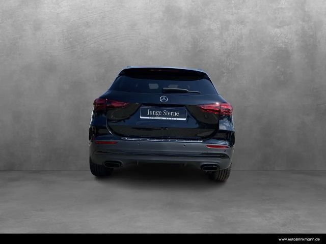 Mercedes-Benz GLA 180 AMG Line
