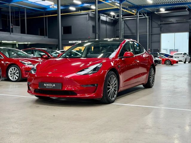 Tesla Model 3 AWD Long Range