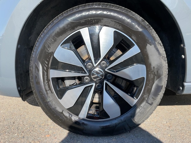 Volkswagen Touran 1.5 TSI DSG
