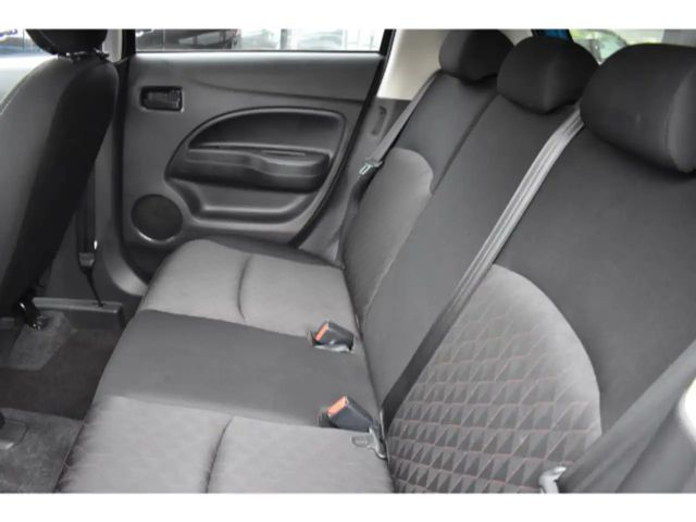 Mitsubishi Space Star CVT Star