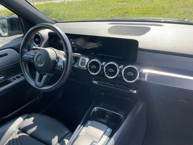 Mercedes-Benz GLB 200 Style