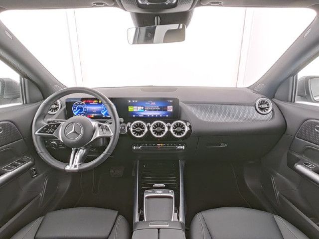 Mercedes-Benz EQA 300 4MATIC