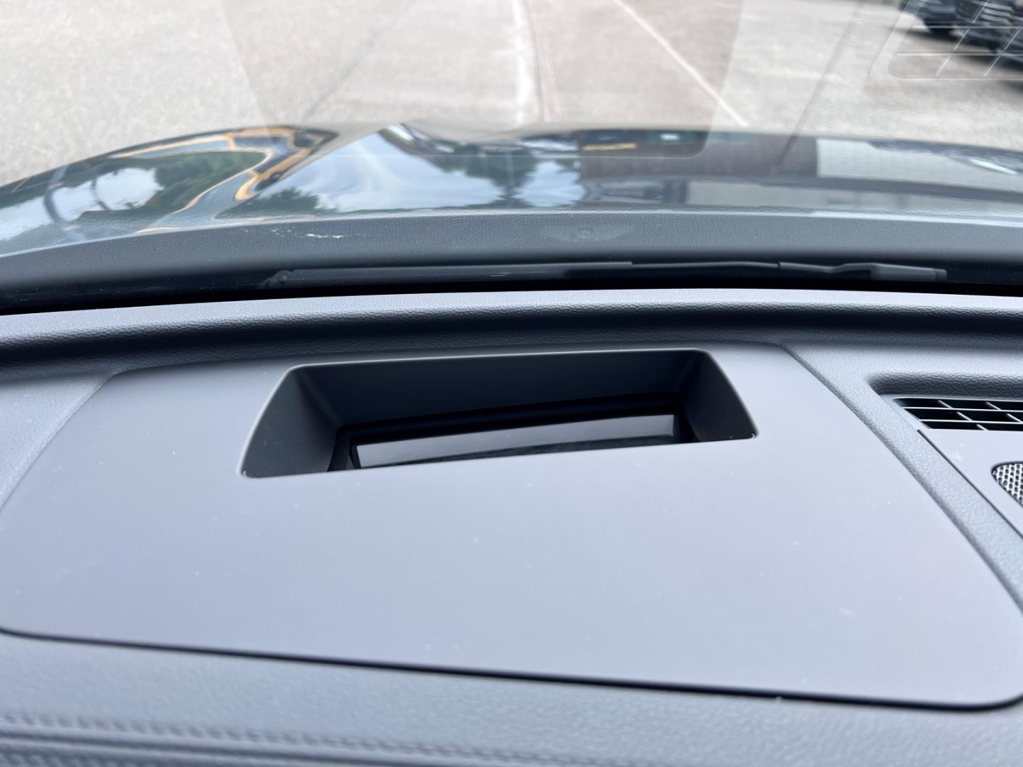 Volkswagen Tiguan 1.5 eTSI IQ.Drive R-Line