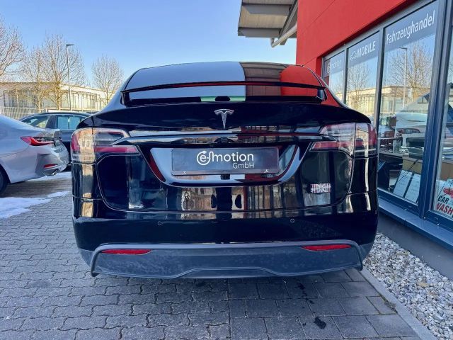 Tesla Model X Plaid