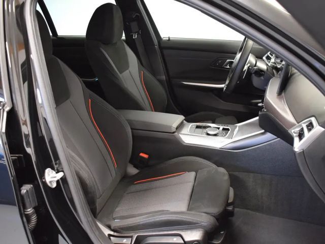 BMW 320 320d M-Sport Sedan