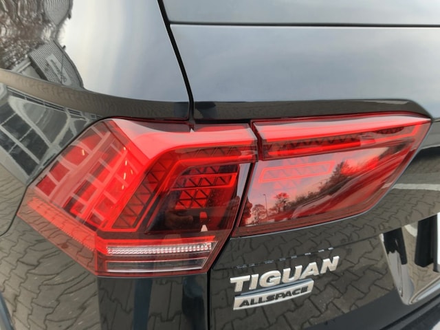 Volkswagen Tiguan 2.0 TSI Allspace DSG R-Line