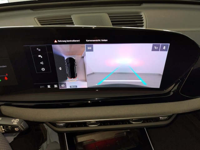 Audi A6 Avant Quattro S-Tronic