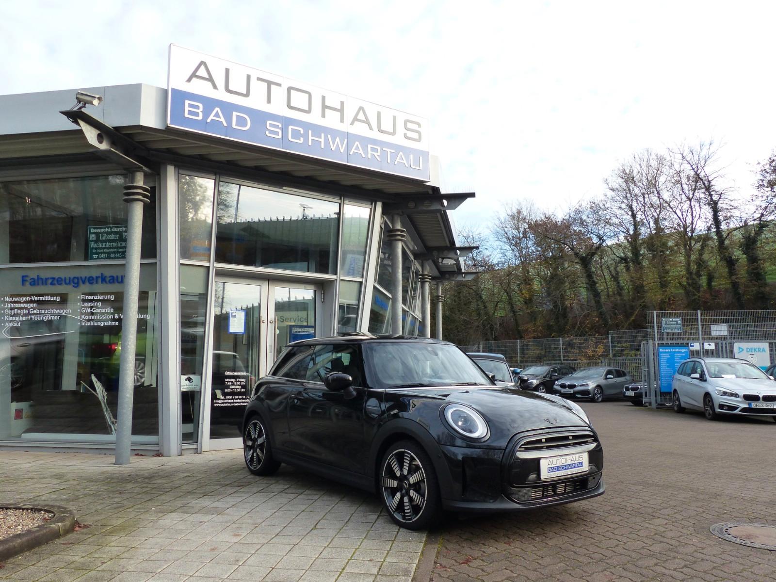 MINI Cooper Aut. Yours Trim, Leder,Navi,Panoramadach