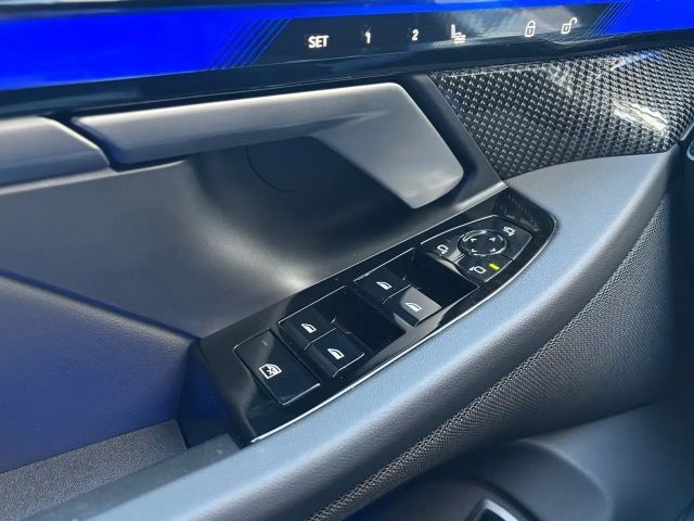 BMW M5 Touring Akrapovic KW V4 M-Performance