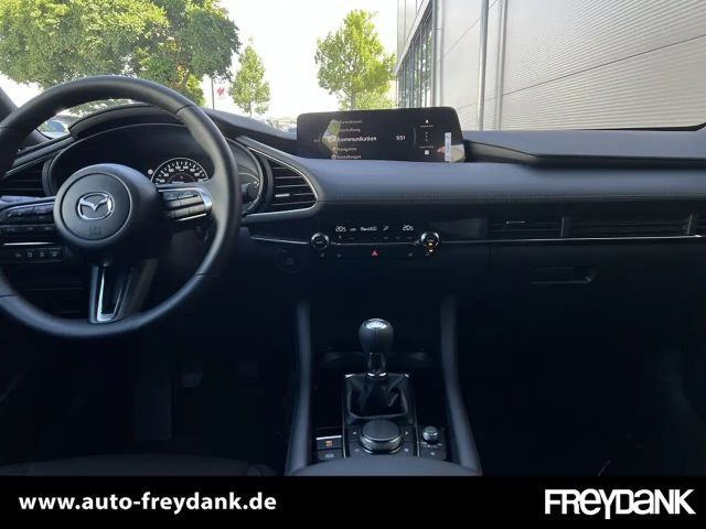 Mazda 3 2.5L SkyActiv e-Skyactiv