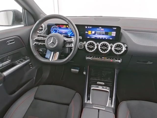 Mercedes-Benz EQA 300 4MATIC AMG Line