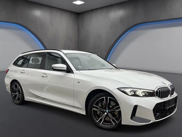 BMW 330 330i Touring xDrive