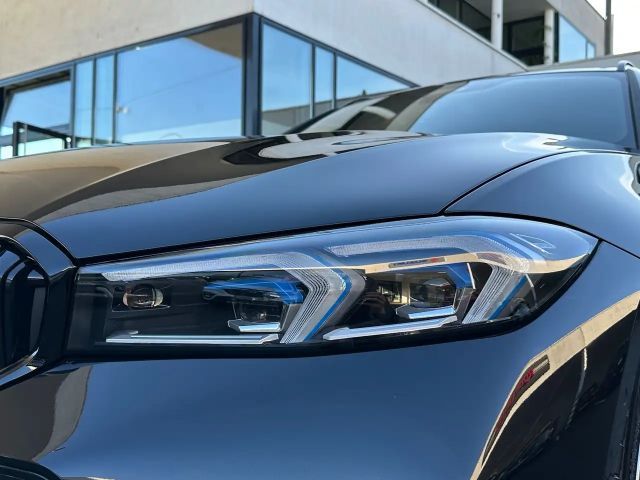 BMW 330 330i M-Sport Touring xDrive