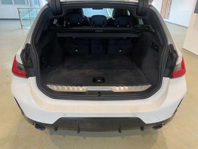 BMW 330 330e Touring