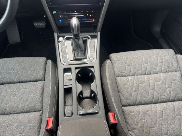 Volkswagen Passat 2.0 TSI Business DSG Variant