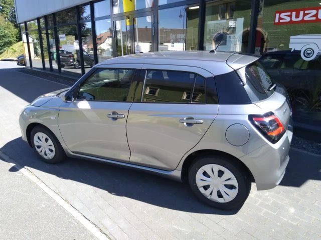 Suzuki Swift Club Hybrid