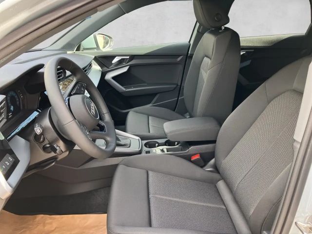 Audi A3 30 TFSI Sedan