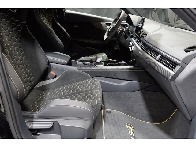 Audi RS4 Avant Quattro