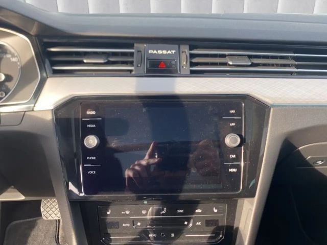 Volkswagen Passat DSG R-Line Variant