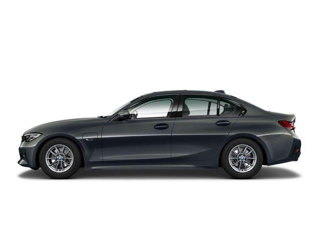 BMW 330 330e Sedan xDrive