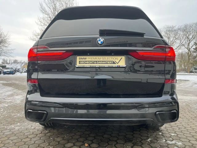 BMW X7 i/HUD/Panorama/Navigation/HarmanKardon