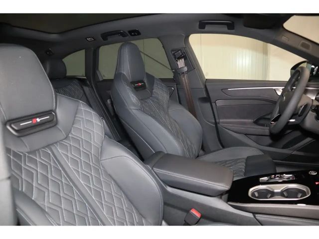 Audi A6 e-tron Avant Edition Quattro