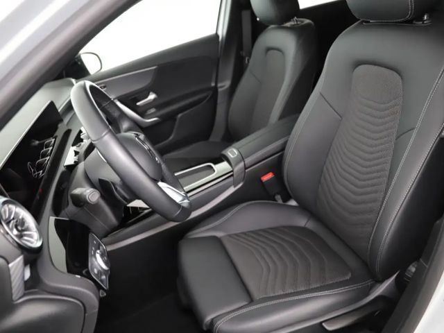 Mercedes-Benz A 180 Progressive