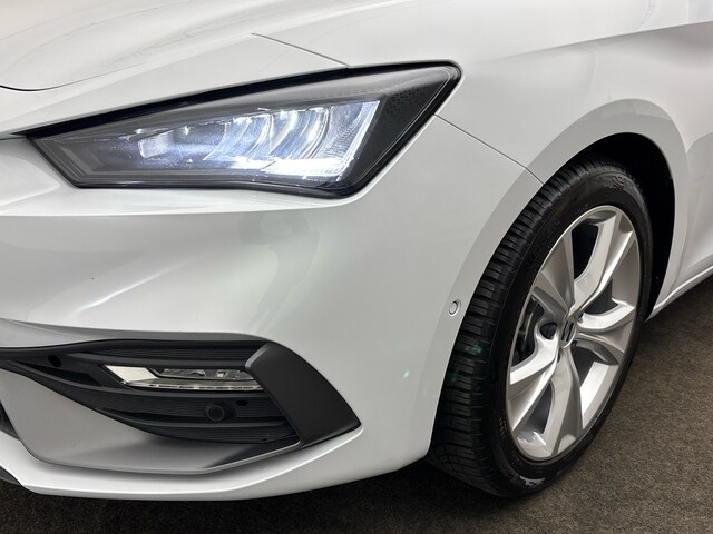 Seat Leon 1.5 eTSI DSG FR-lijn Sportstourer