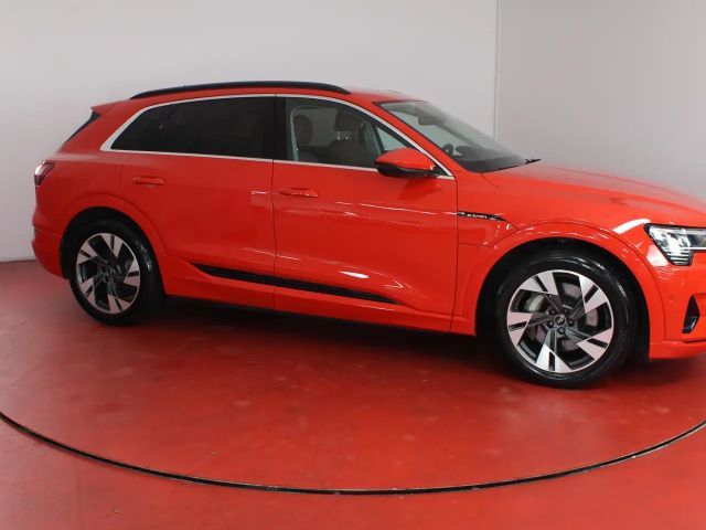 Audi e-tron 55