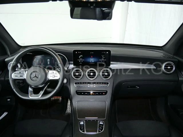 Mercedes-Benz GLC 200 4MATIC AMG Line