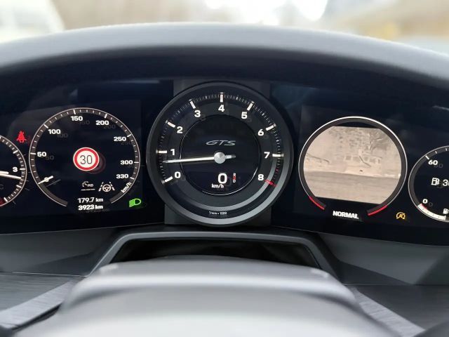 Porsche 992 4 Cabrio GTS Targa