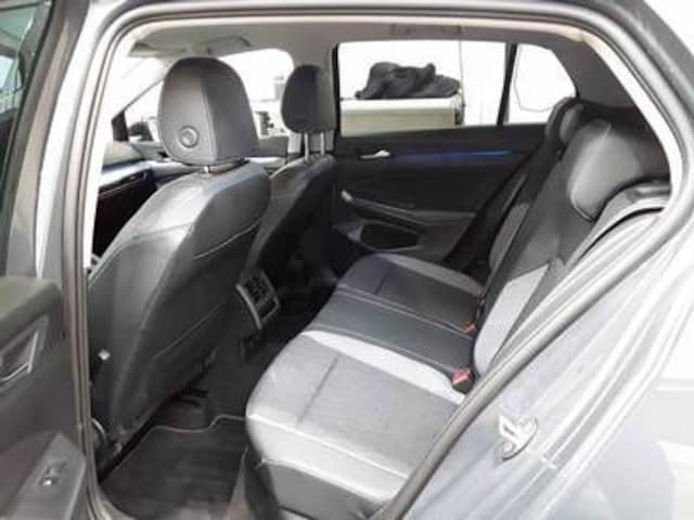 Volkswagen Golf 1.5 eTSI DSG Golf VIII