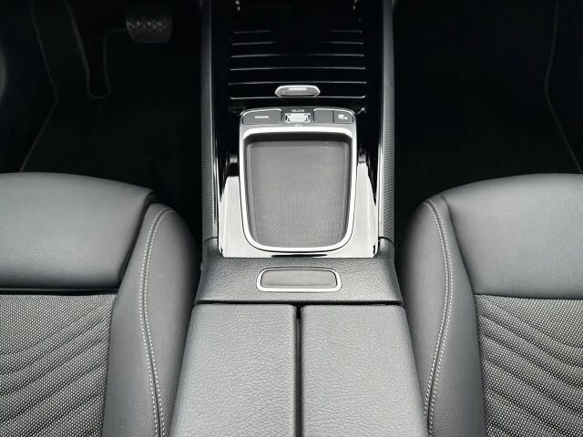 Mercedes-Benz GLA 200 PTS Cam Navi Wide LED SHZ EASY-PACK