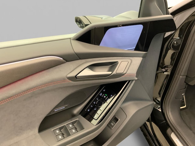 Audi A6 e-tron Avant Quattro