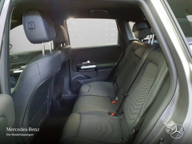 Mercedes-Benz B 200 Progressive Sedan