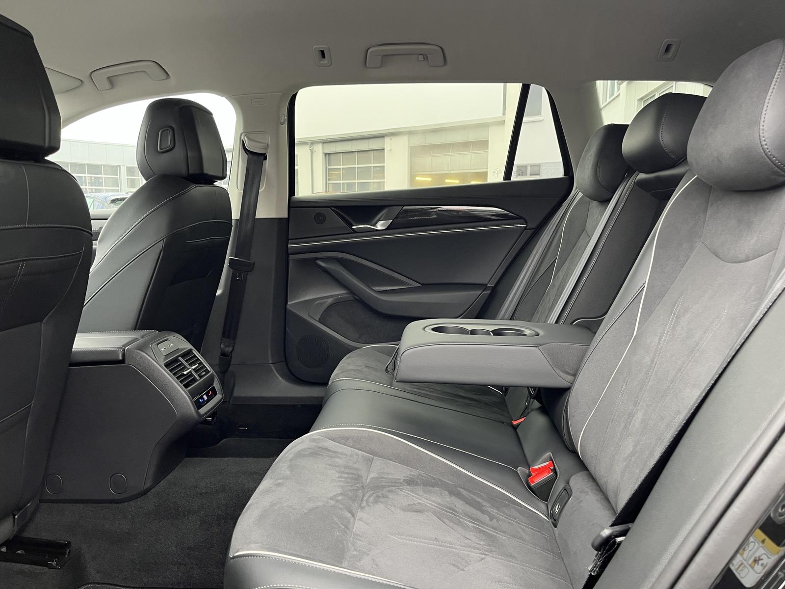 Volkswagen Passat 2.0 TDI Business DSG Variant