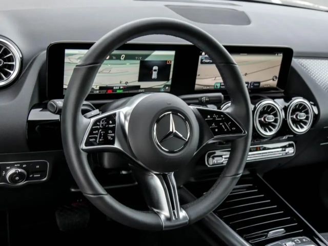 Mercedes-Benz EQA 300 4MATIC Progressive