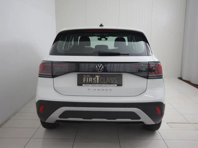 Volkswagen T-Cross 4Me TSI