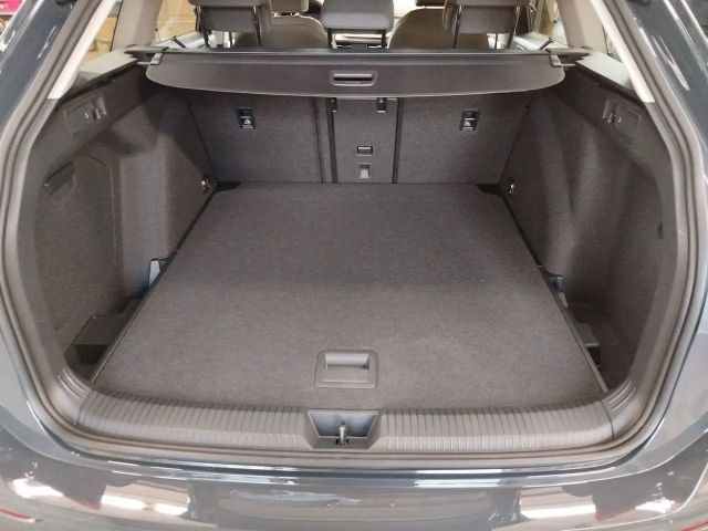 Volkswagen Golf 1.5 TSI Golf VIII Variant