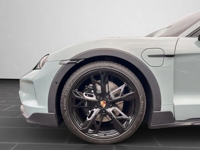 Porsche Taycan 4 Cross Turismo