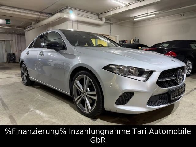 Mercedes-Benz A 180 Limousine Widescreen,Night,Pano,Burmes,19"