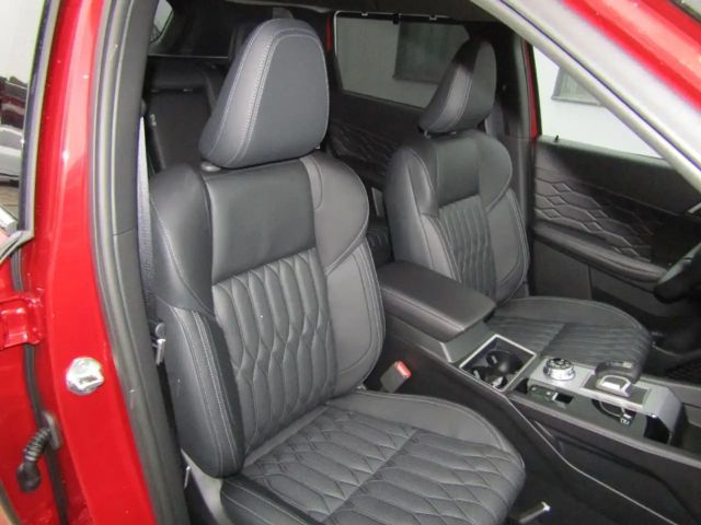 Mitsubishi Outlander 2.4L TOP NAVI LEDER SHZ ACC PDC RFK PANORAMA