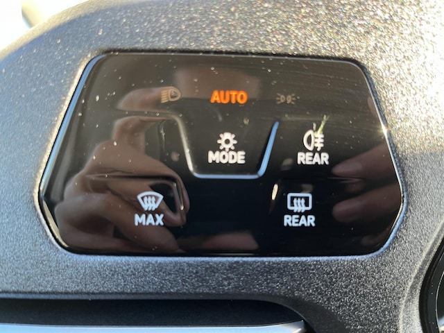 Volkswagen Caddy Combi DSG